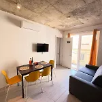 Apartmán Paceville - 2a - Bright 2br With Balcony & Ac Near Night Life