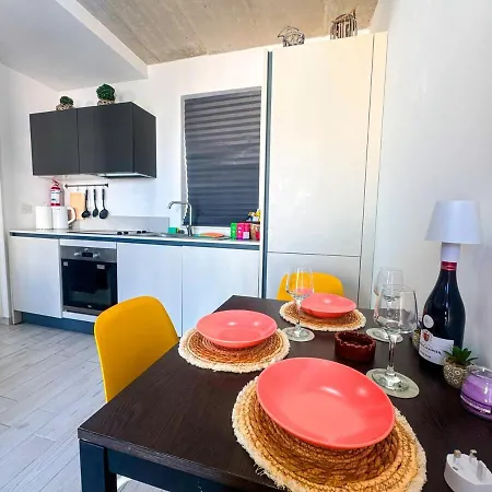 Paceville - 2a - Bright 2br With Balcony & Ac Near Night Life Apartment Saint Julian's