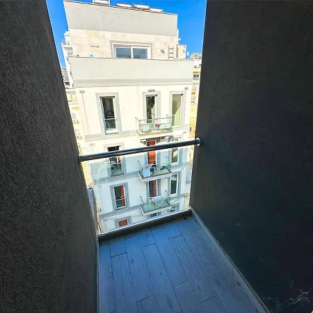Paceville - 2a - Bright 2br With Balcony & Ac Near Night Life Lägenhet