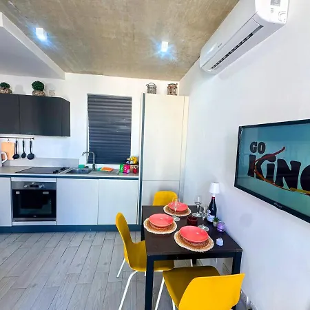 公寓 Paceville - 2a - Bright 2br With Balcony & Ac Near Night Life *