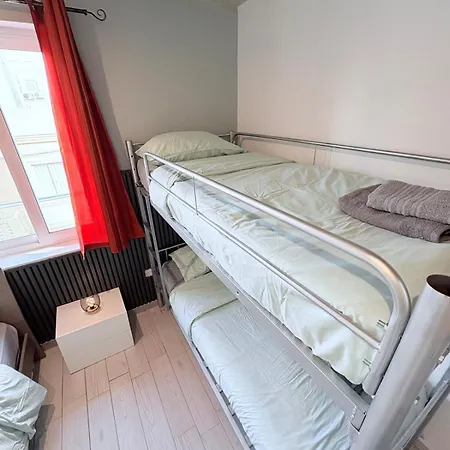 Paceville - 2a - Bright 2br With Balcony & Ac Near Night Life *