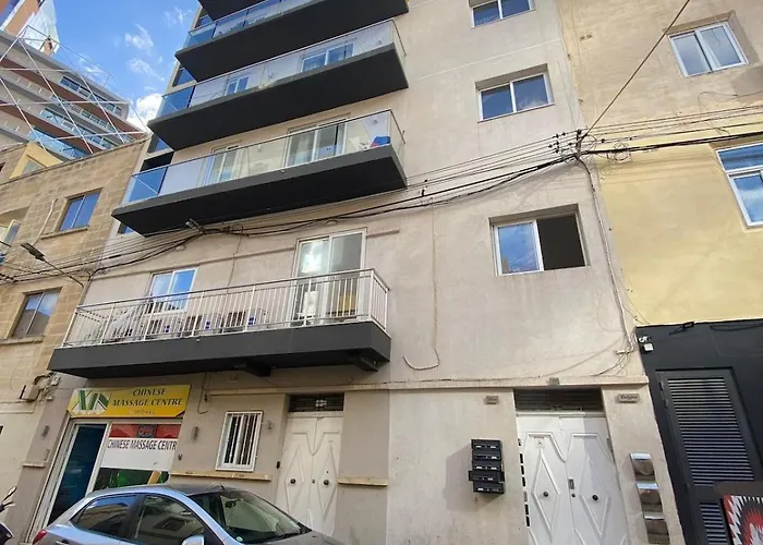 Paceville - 2a - Bright 2br With Balcony & Ac Near Night Life * St. Julian's