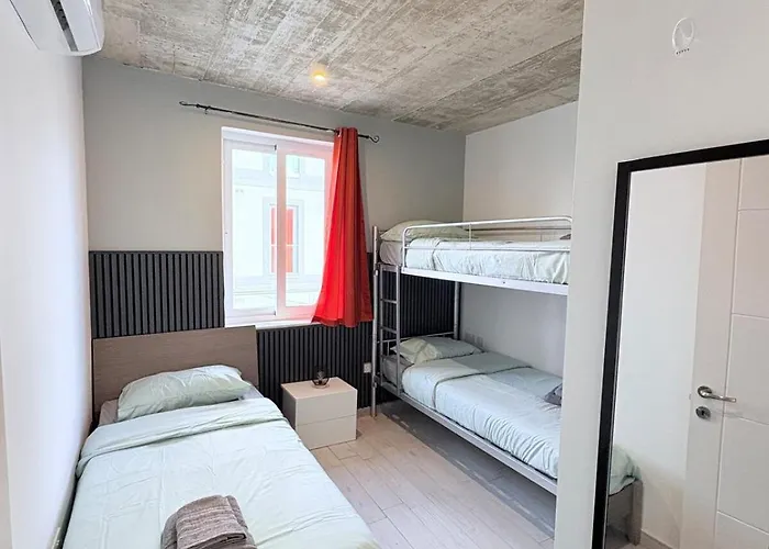 Lägenhet Paceville - 2a - Bright 2br With Balcony & Ac Near Night Life St. Julian's