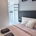 Paceville - 2a - Bright 2br With Balcony & Ac Near Night Life St. Julian's